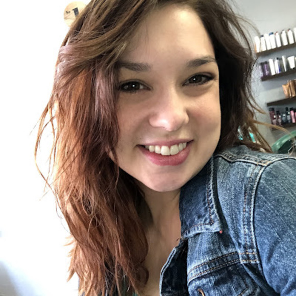 Meet your Posher, Lauren - Picture 1 of 1